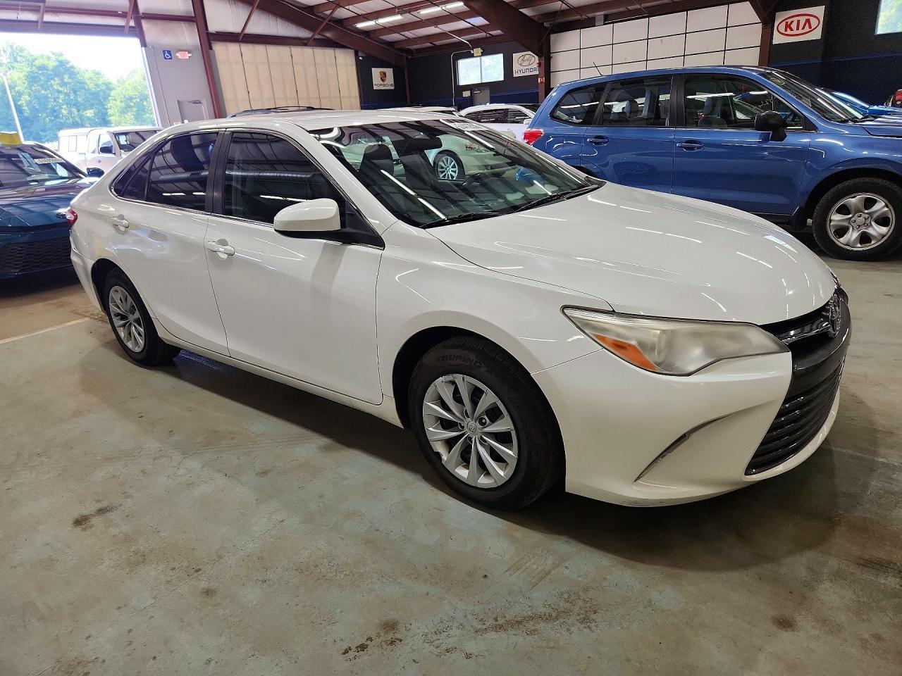 2017 Toyota Camry, LE