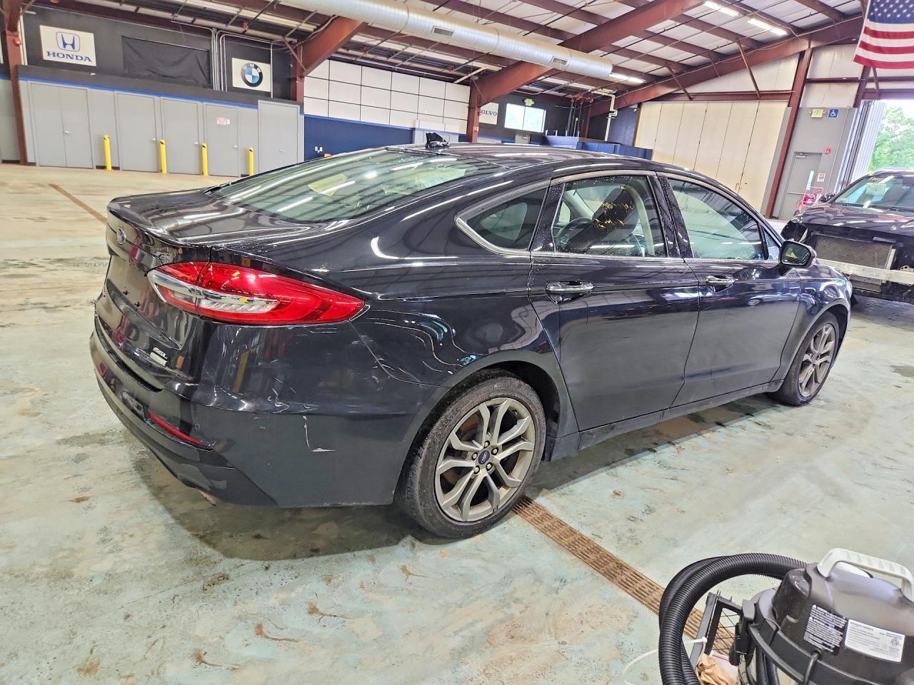 2020 Ford Fusion, Sel