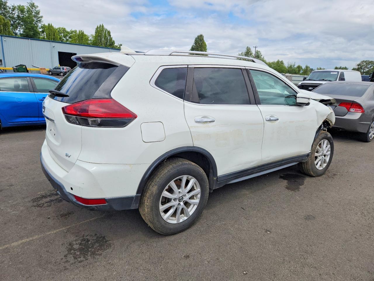2017 Nissan Rogue, SV