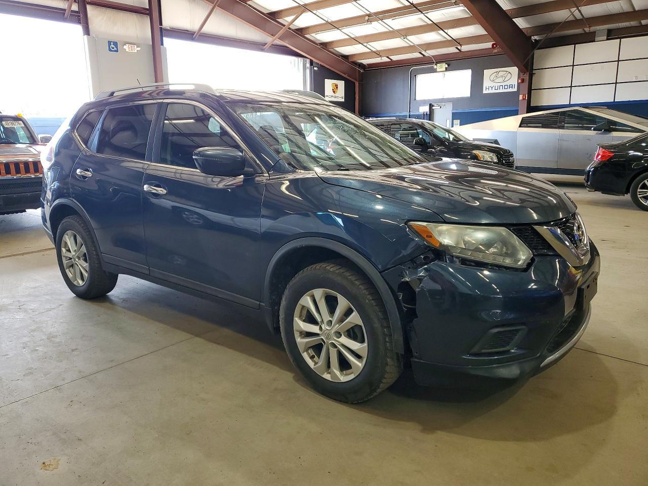 2016 Nissan Rogue, SV