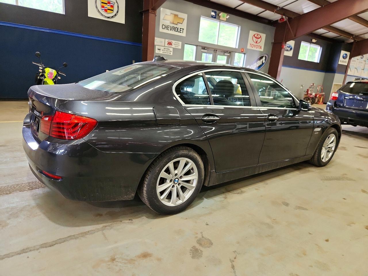 2015 BMW 5 Series, 528 XI