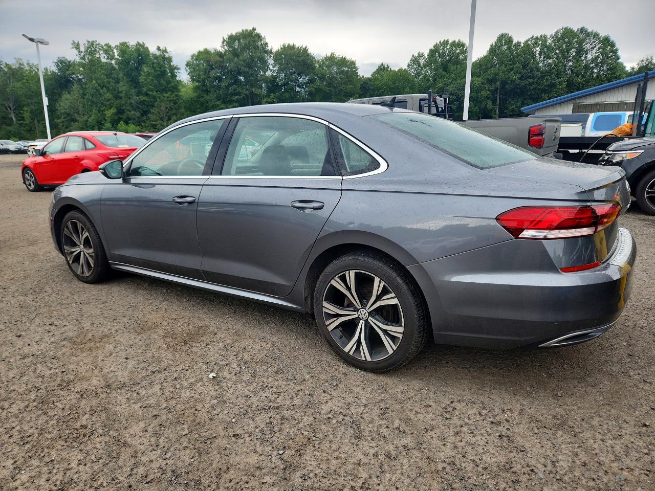 2021 Volkswagen Passat, SE