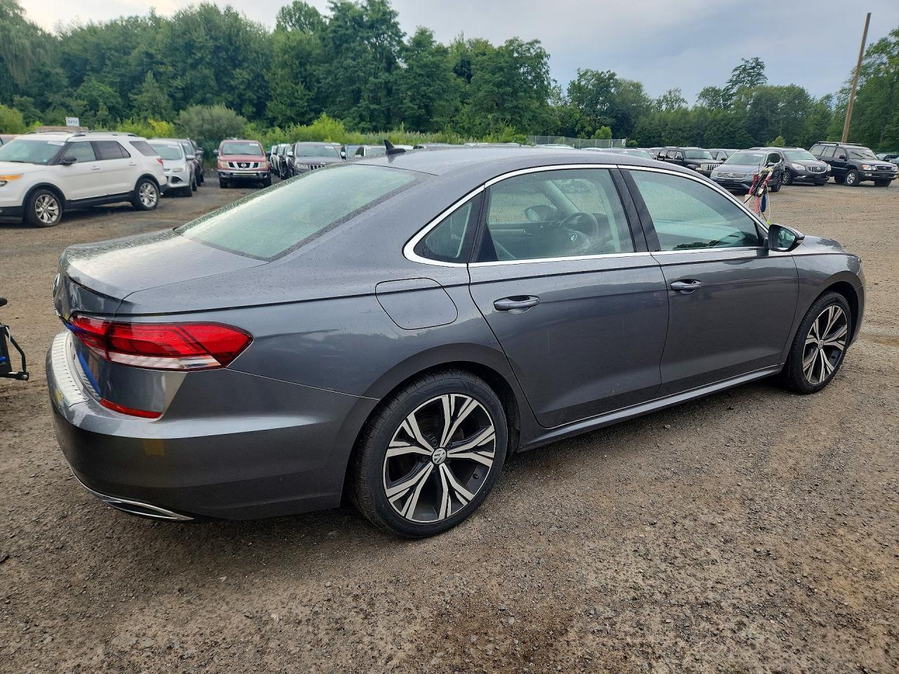 2021 Volkswagen Passat, SE