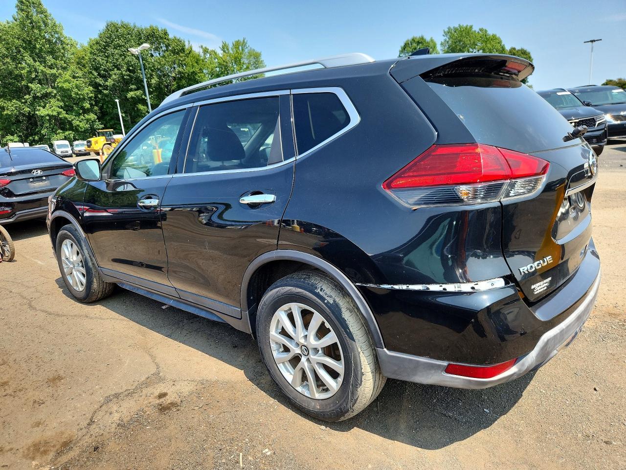 2017 Nissan Rogue, SV