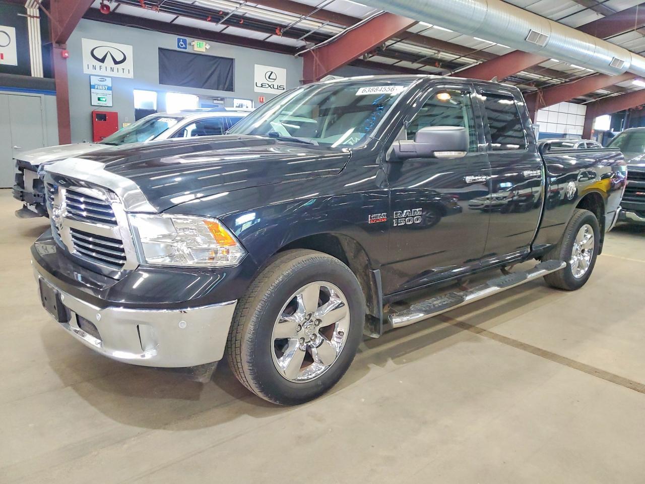 2017 RAM 1500, Slt