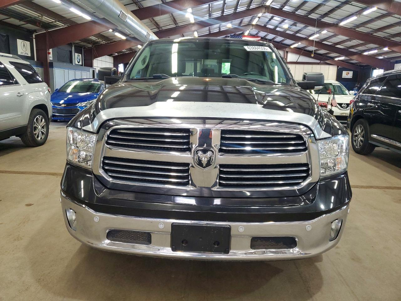 2017 RAM 1500, Slt