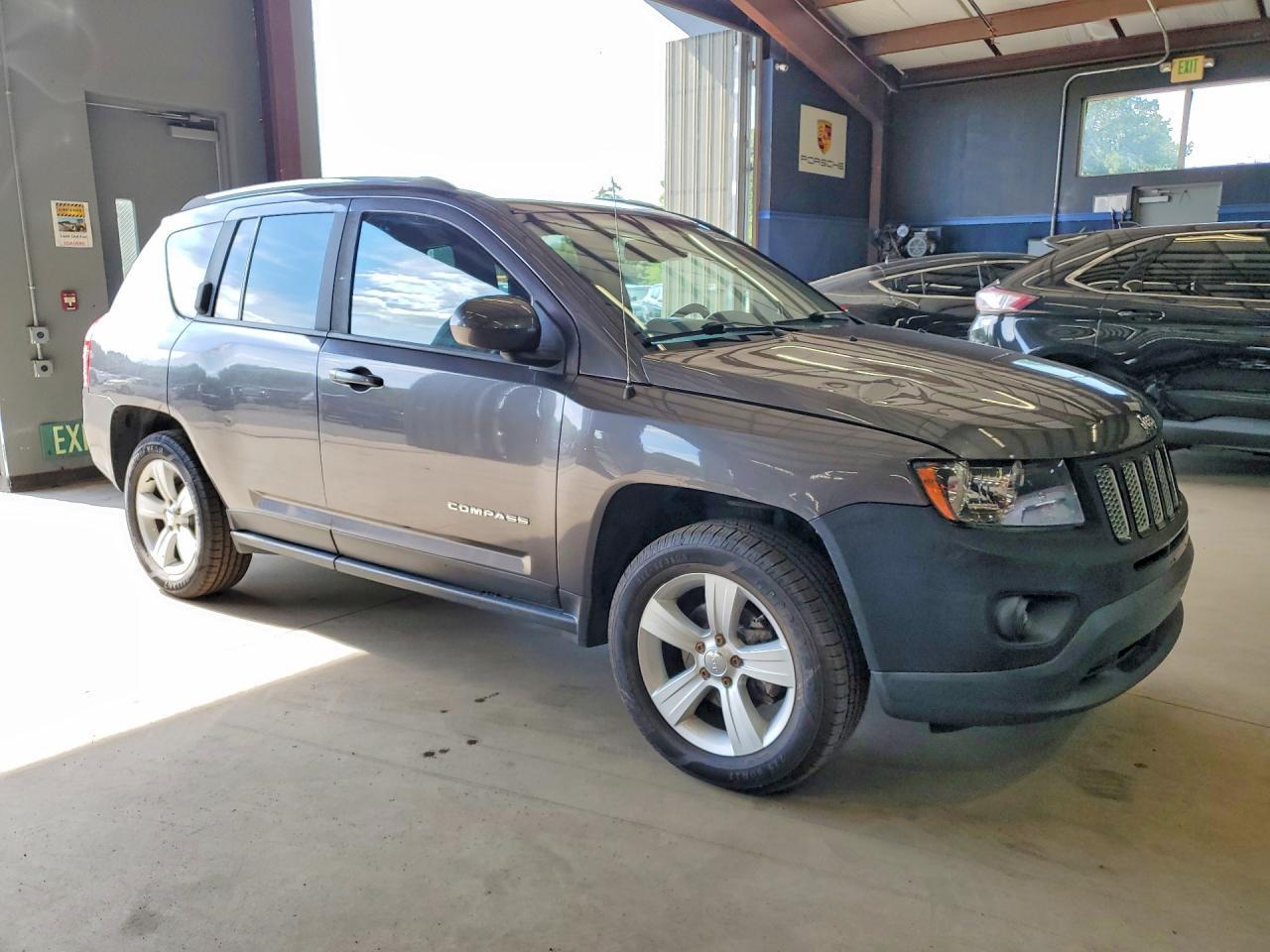 2015 Jeep Compass, Latitude