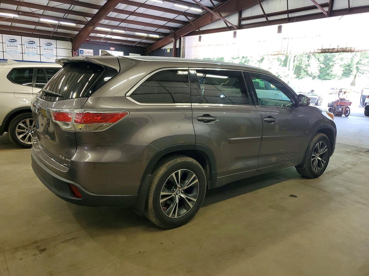 2016 Toyota Highlander, Xle