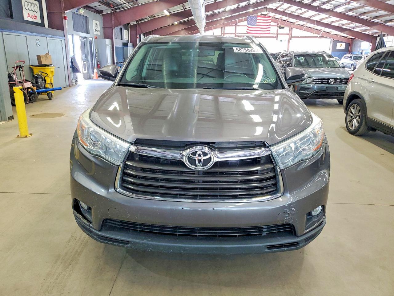 2016 Toyota Highlander, Xle