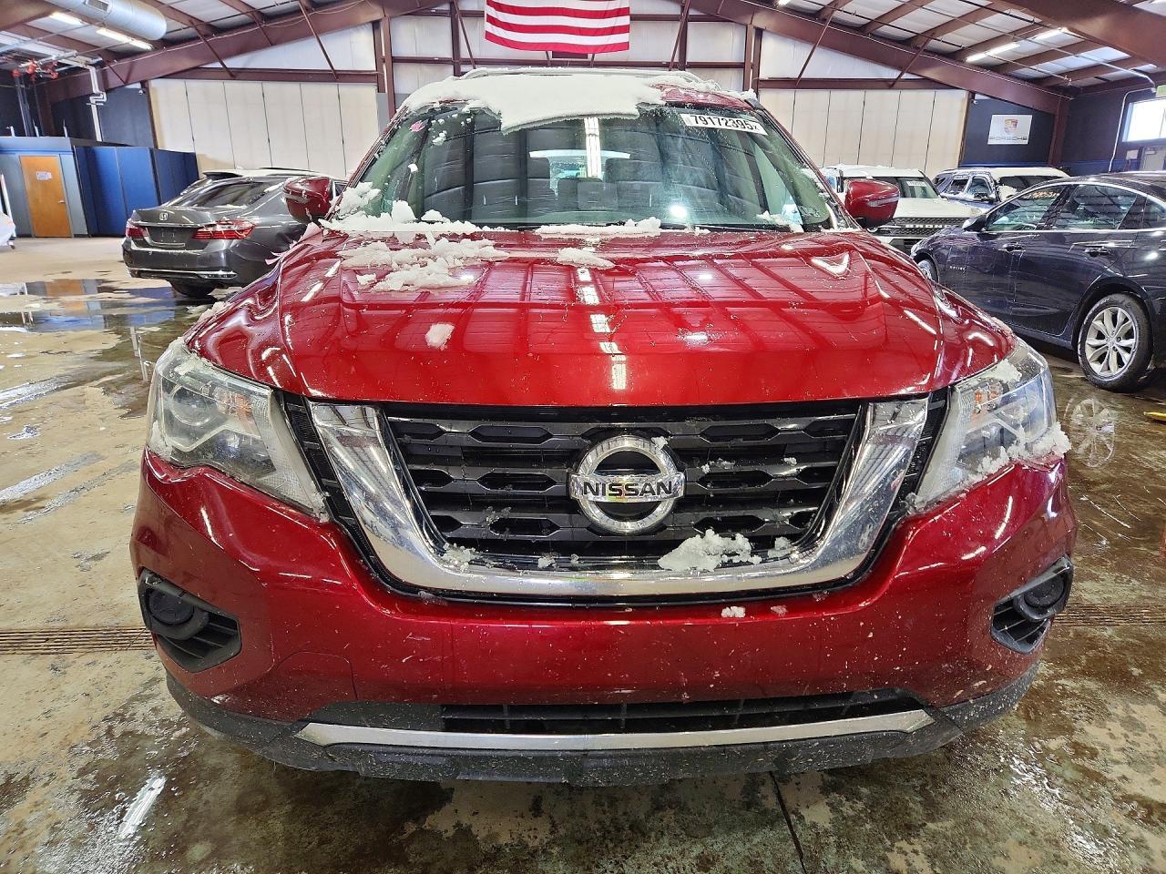 2018 Nissan Pathfinder, S
