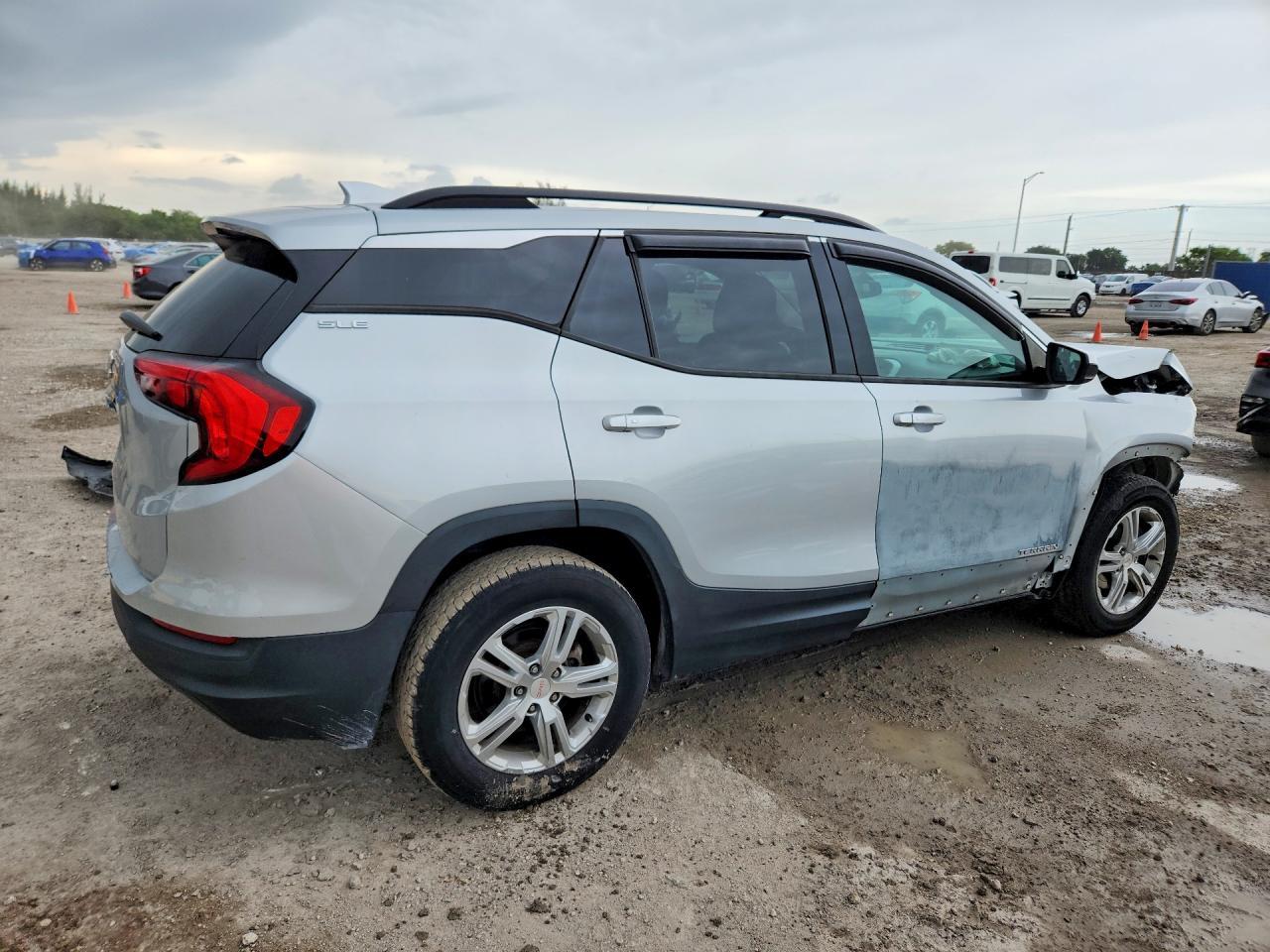 2018 GMC Terrain, Sle