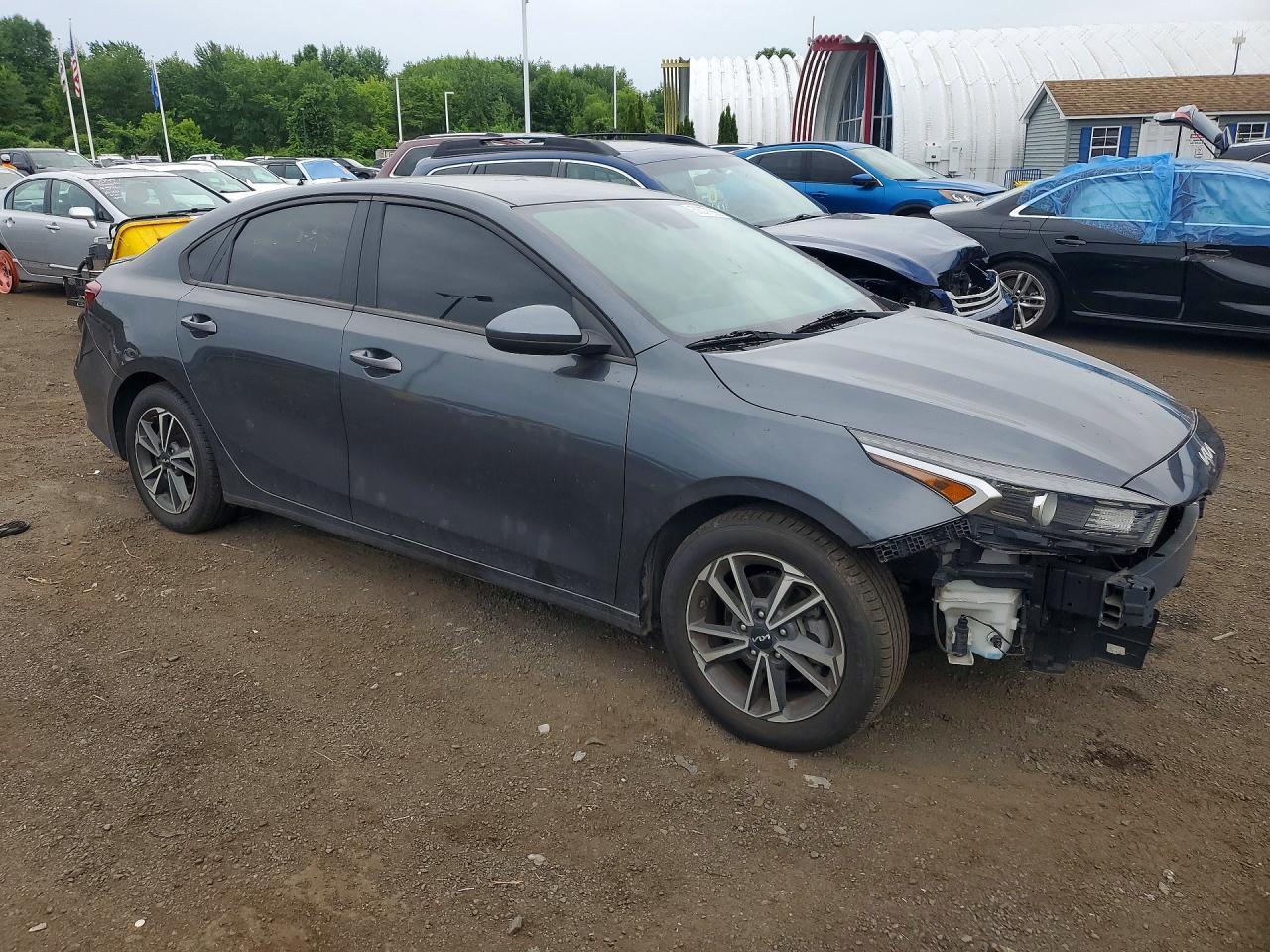 2022 KIA Forte, Lxs