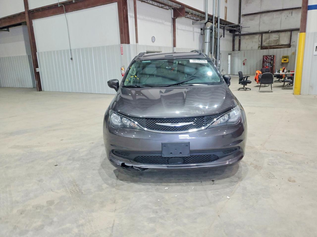 2021 Chrysler Voyager, Lxi
