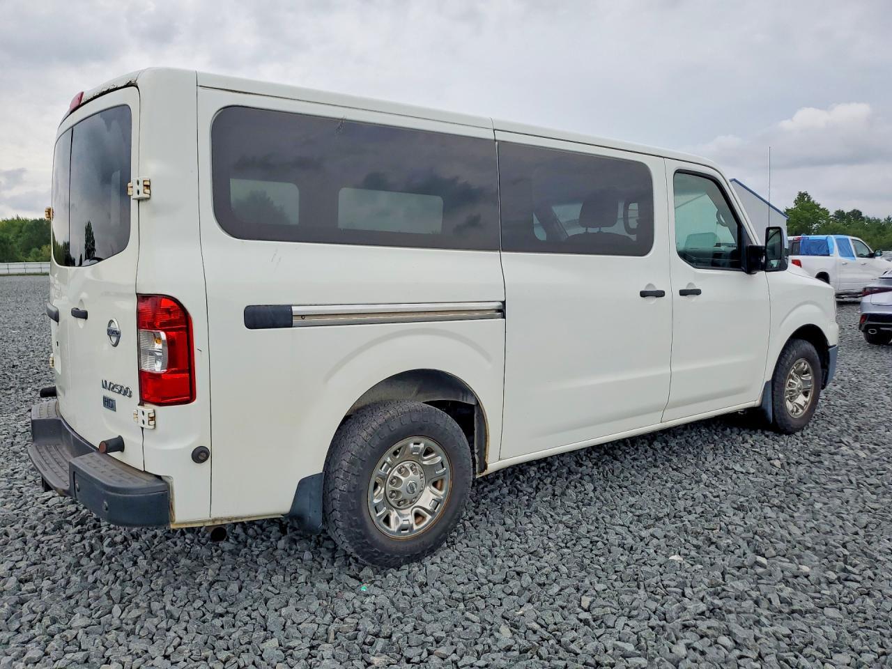 2016 Nissan NV