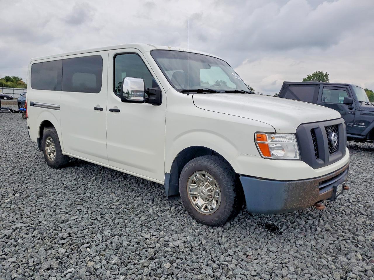 2016 Nissan NV