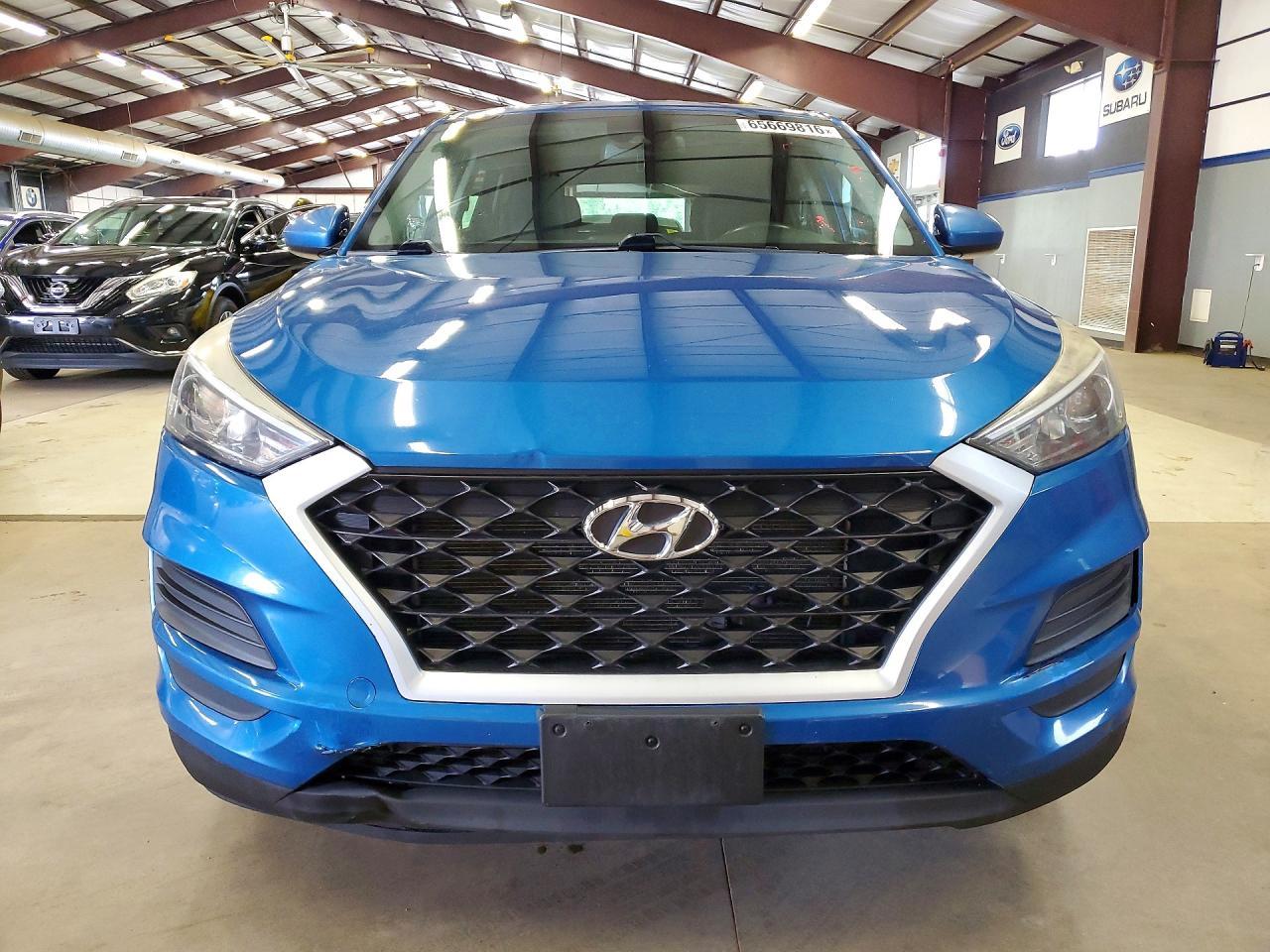 2020 Hyundai Tucson, SE
