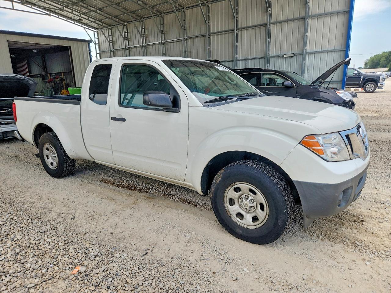 2016 Nissan Frontier, S