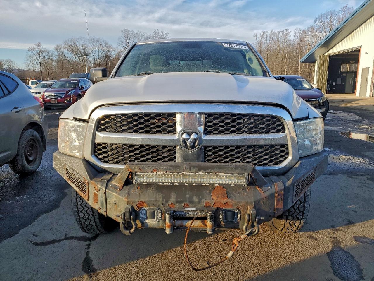 2017 RAM 1500, Slt