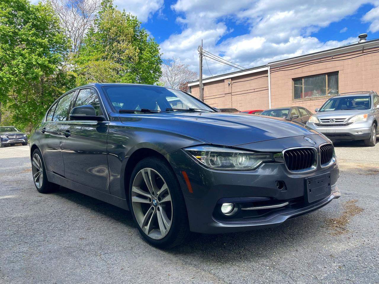 2018 BMW 3 Series, 330 XI