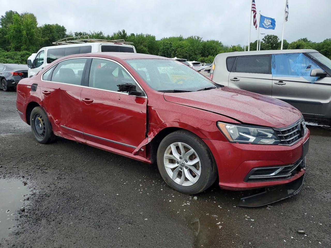 2016 Volkswagen Passat, S
