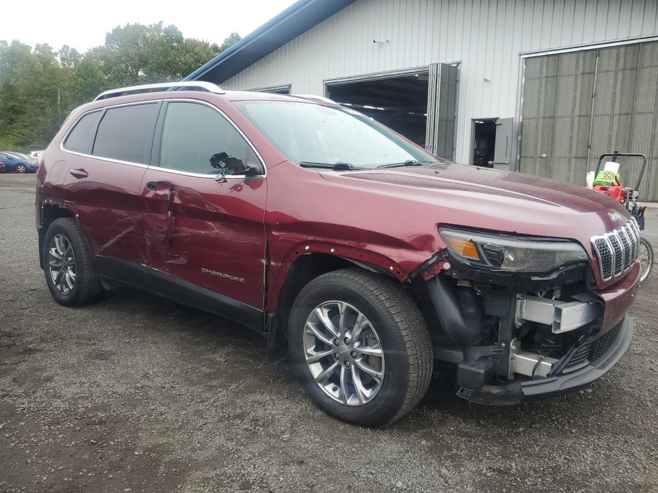 2019 Jeep Cherokee, Latitude...