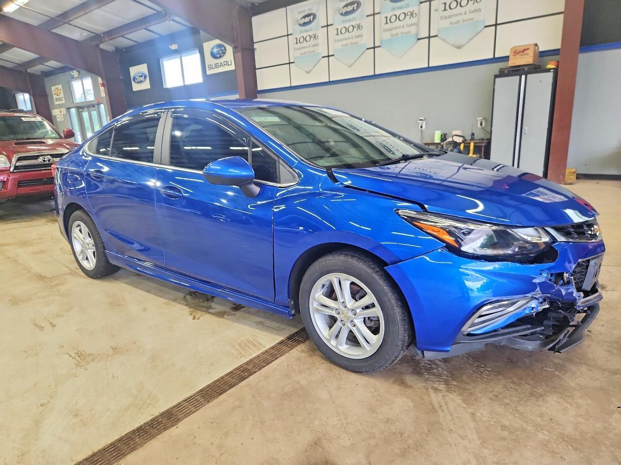 2017 Chevrolet Cruze, LT