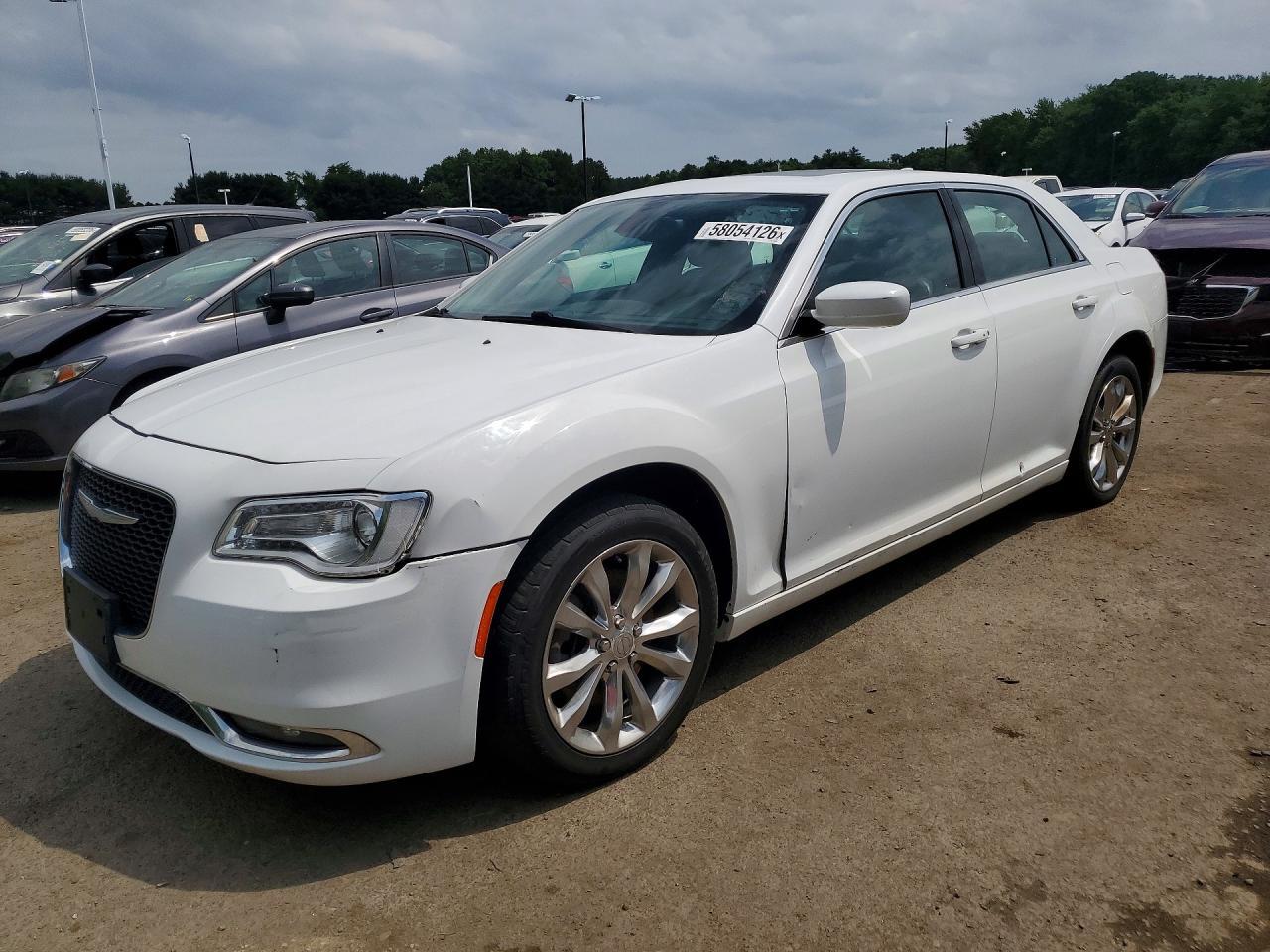 2016 Chrysler 300, Limited
