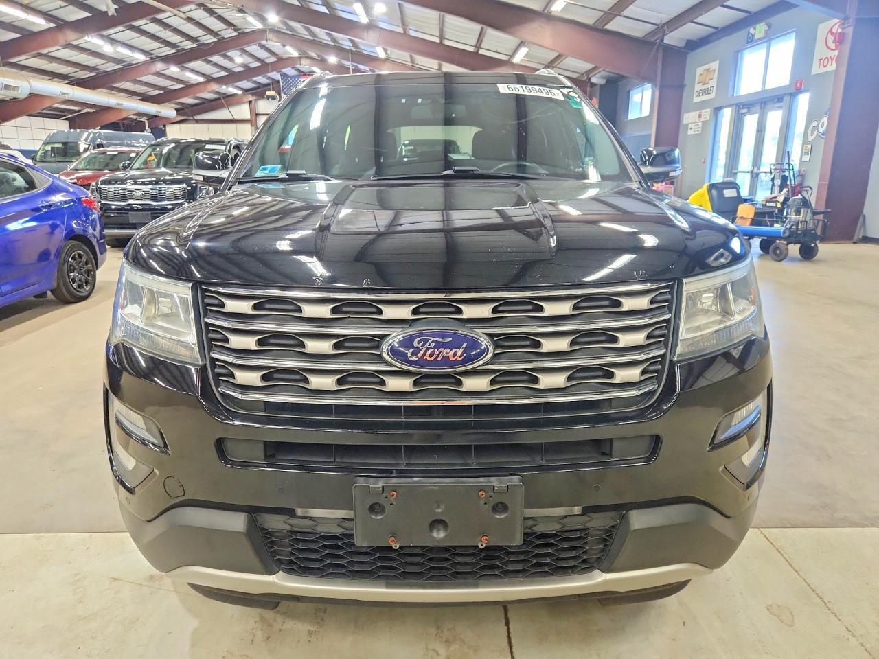 2016 Ford Explorer, Xlt