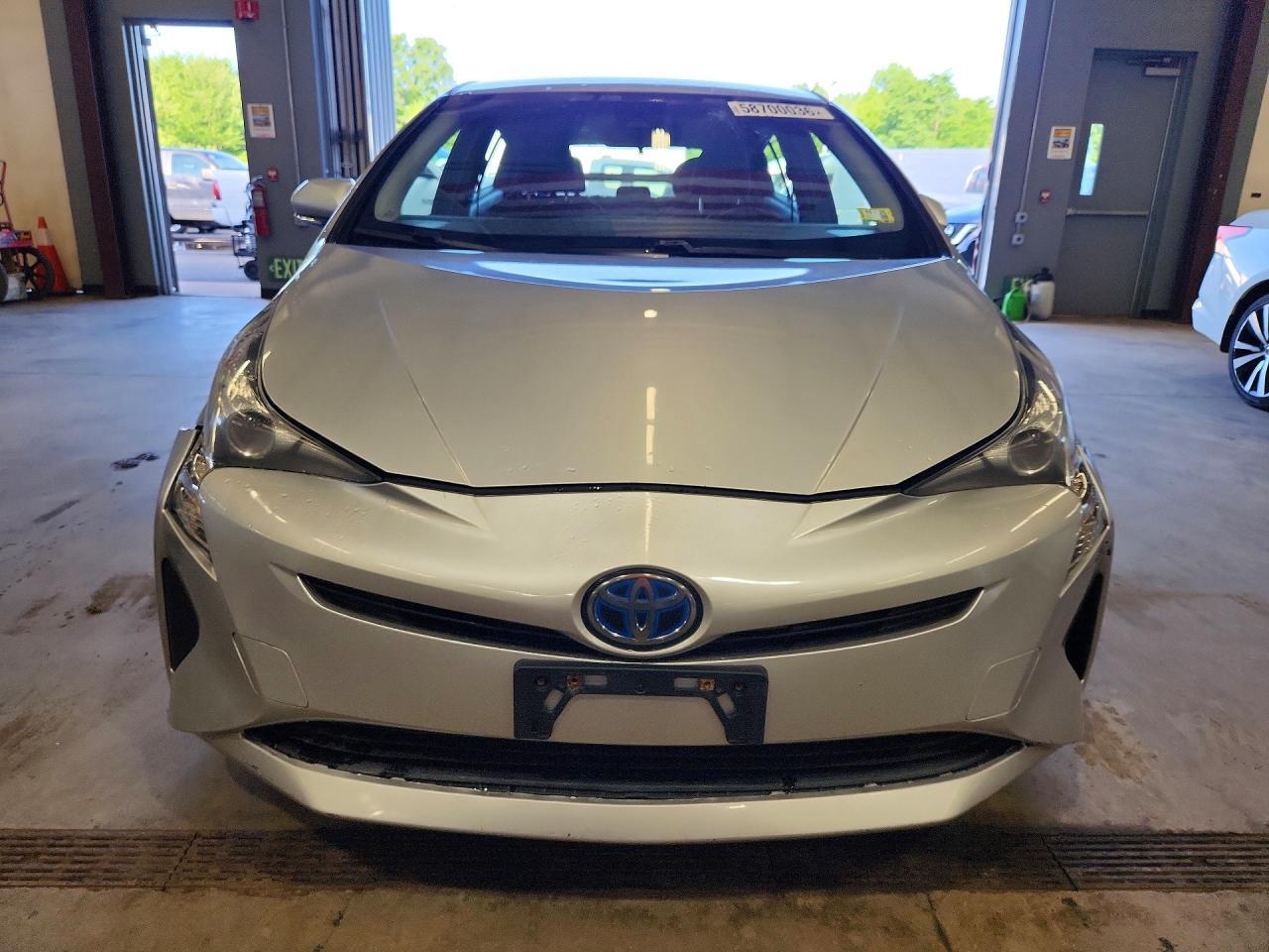 2017 Toyota Prius, Two