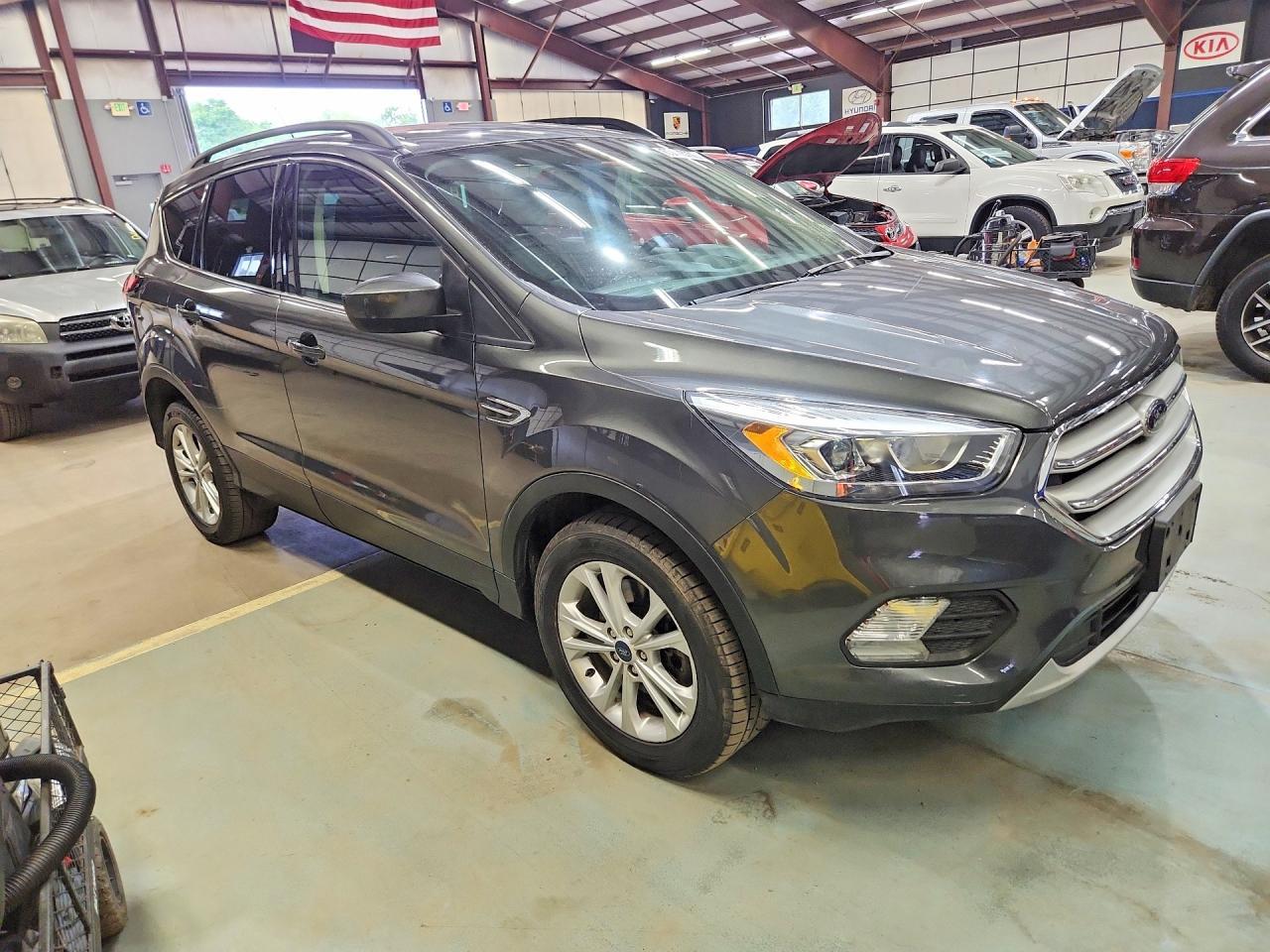 2019 Ford Escape, Sel