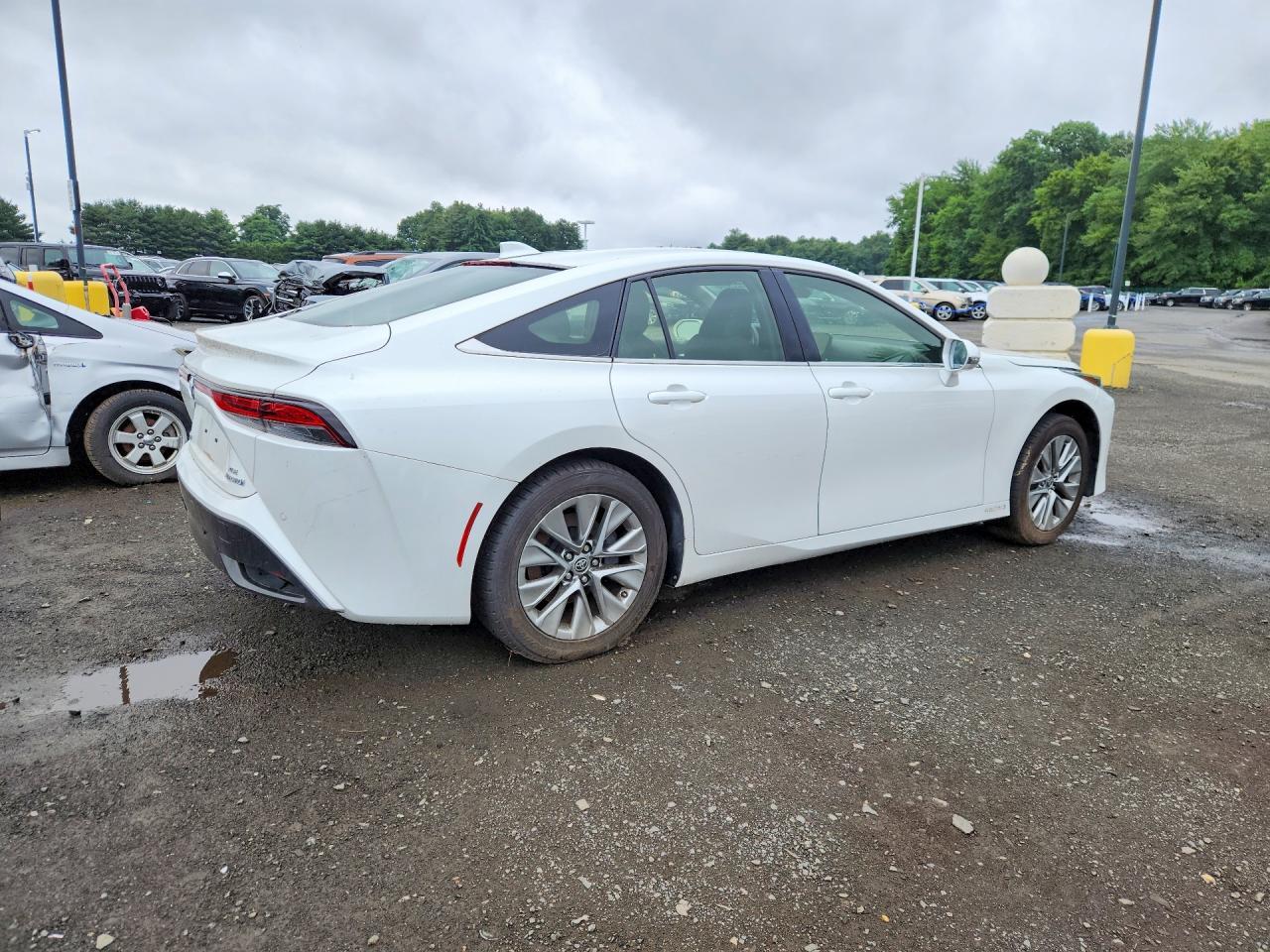2021 Toyota Mirai, Xle