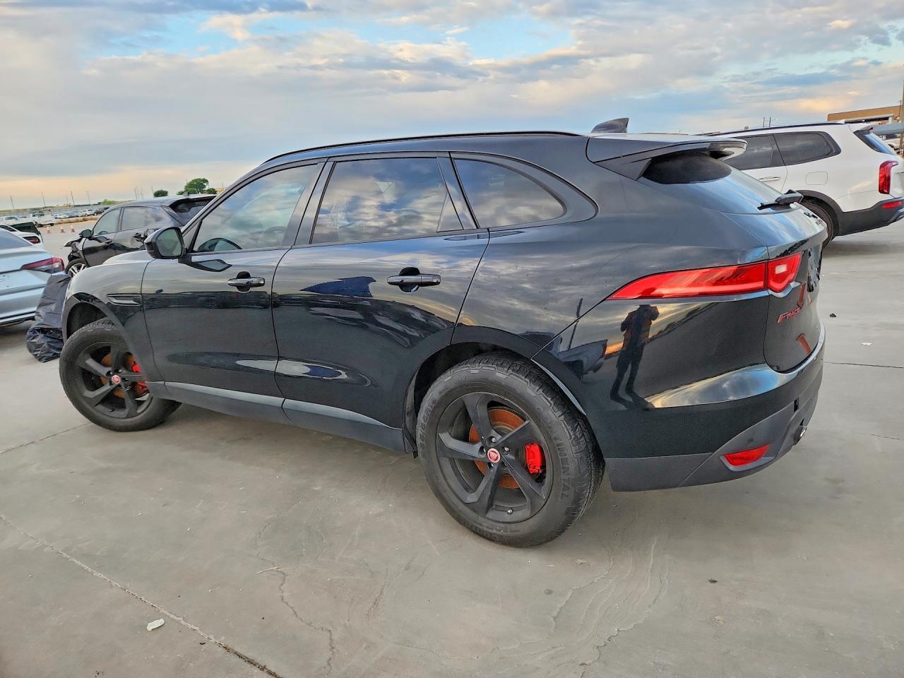 2018 Jaguar F-Pace, Premium