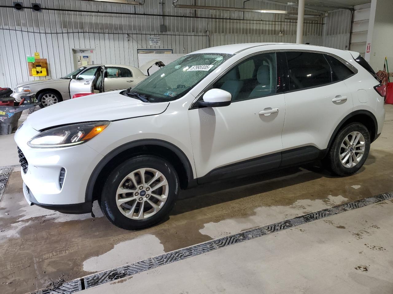 2020 Ford Escape, SE