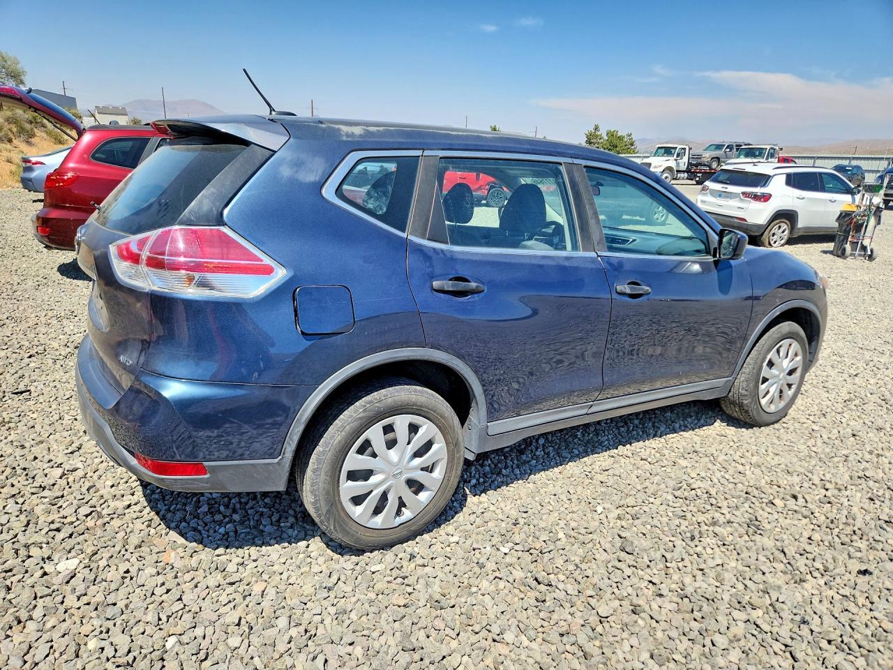 2016 Nissan Rogue, S