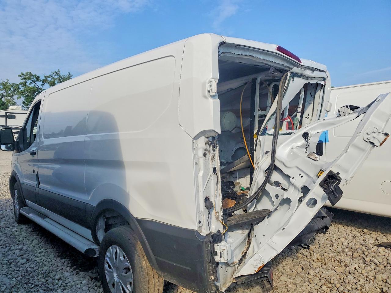 2021 Ford Transit, T-250
