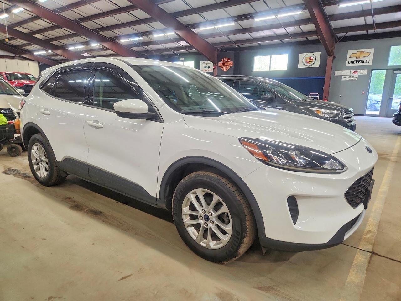 2020 Ford Escape, SE