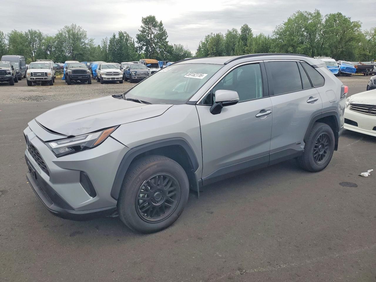 2024 Toyota RAV4, Xle