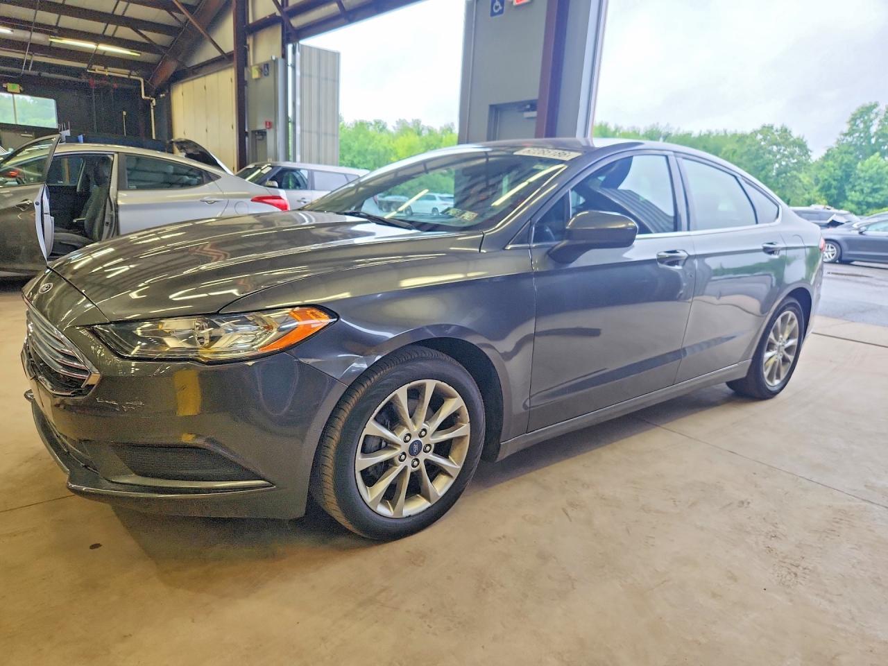 2017 Ford Fusion, SE