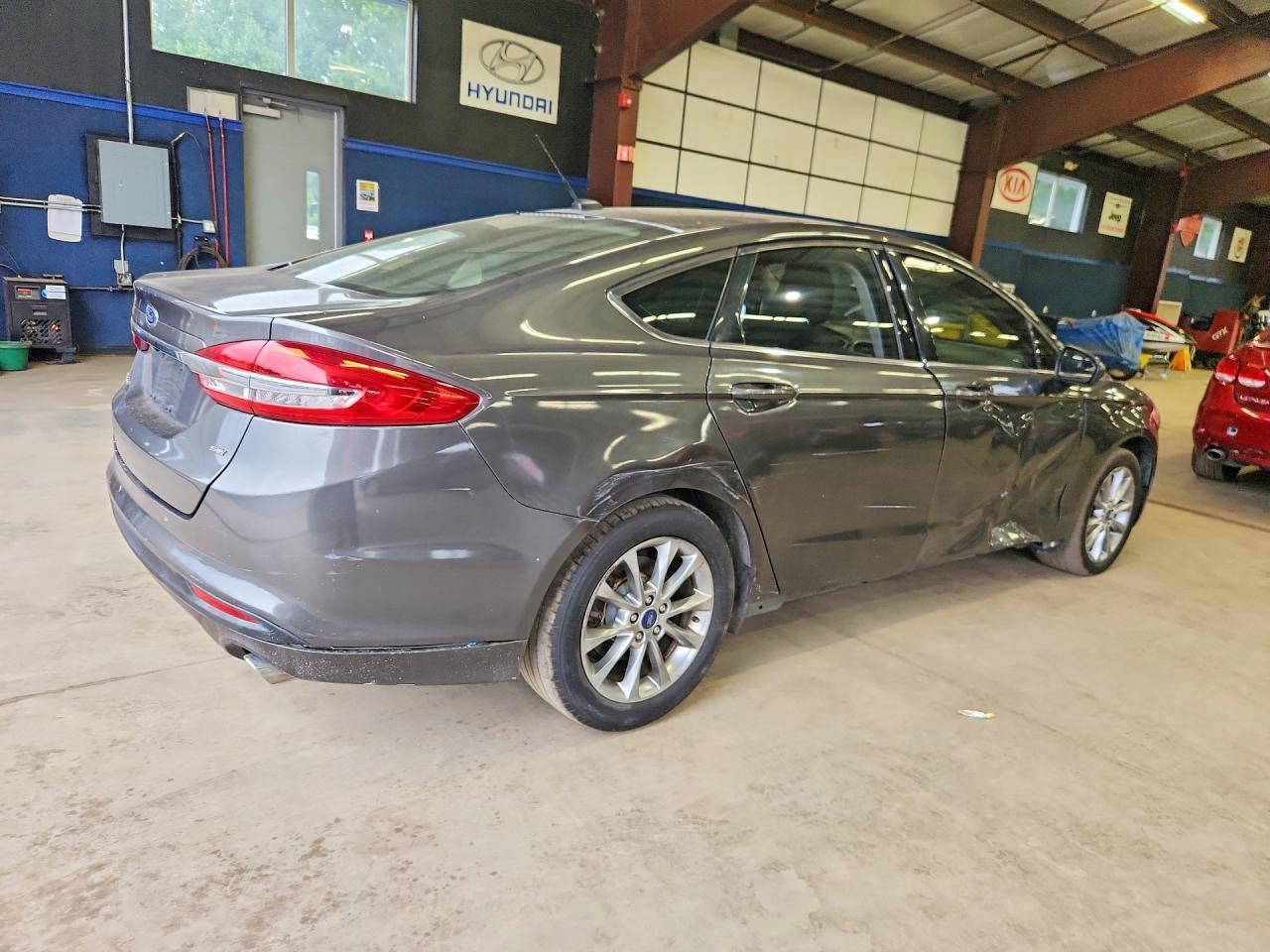 2017 Ford Fusion, SE