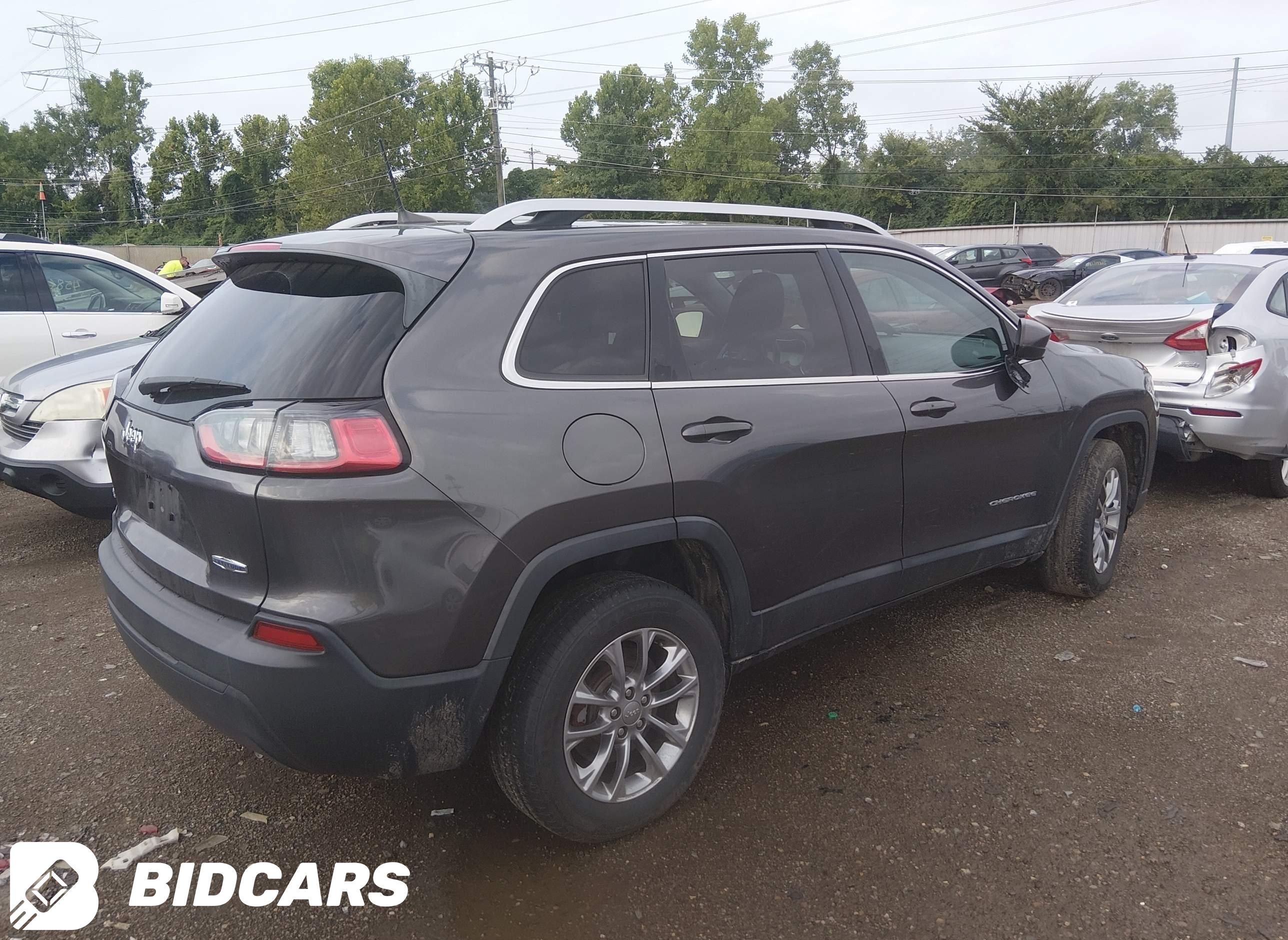 2019 Jeep Cherokee, Latitude...