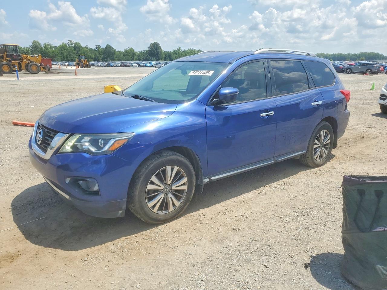 2019 Nissan Pathfinder, S