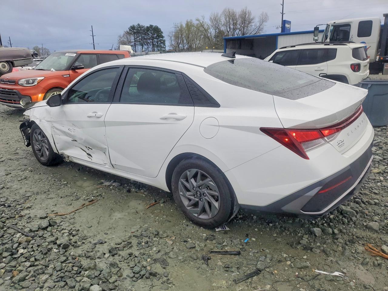 2024 Hyundai Elantra, Sel