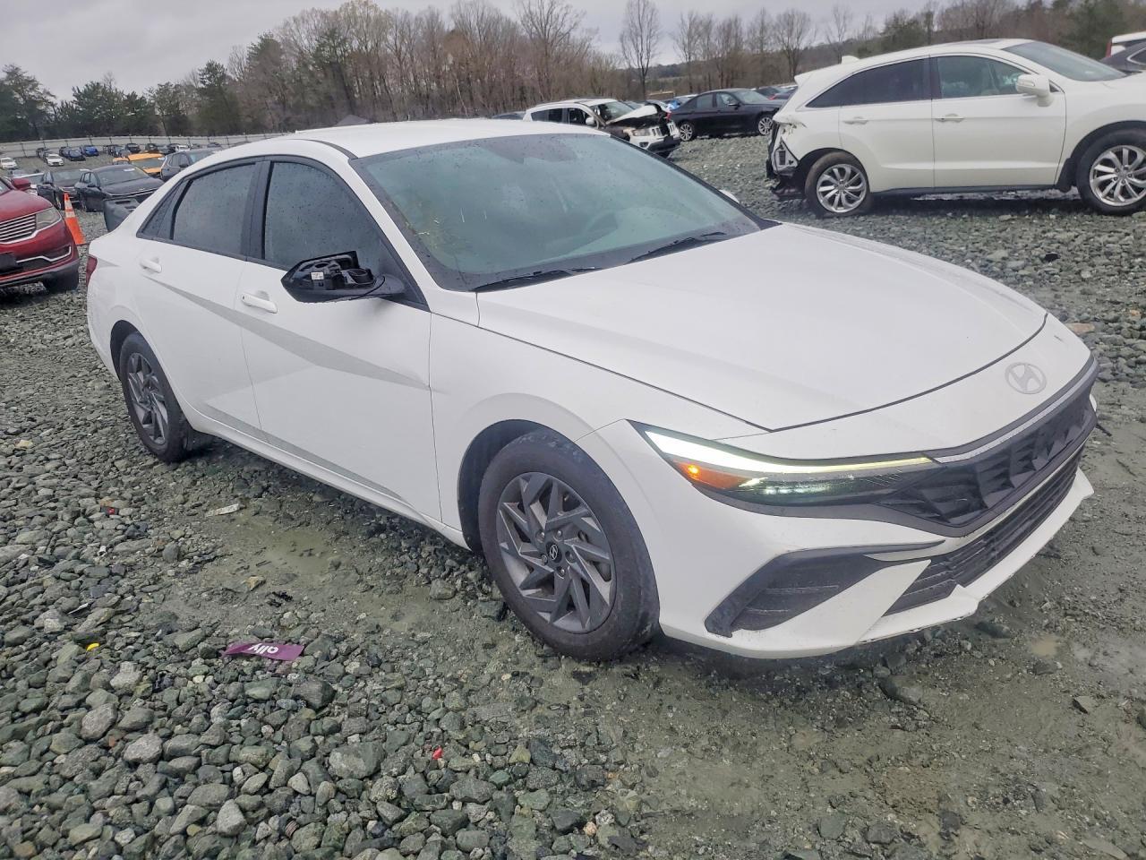 2024 Hyundai Elantra, Sel