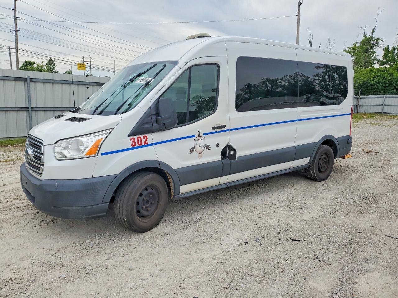 2016 Ford Transit, T-350