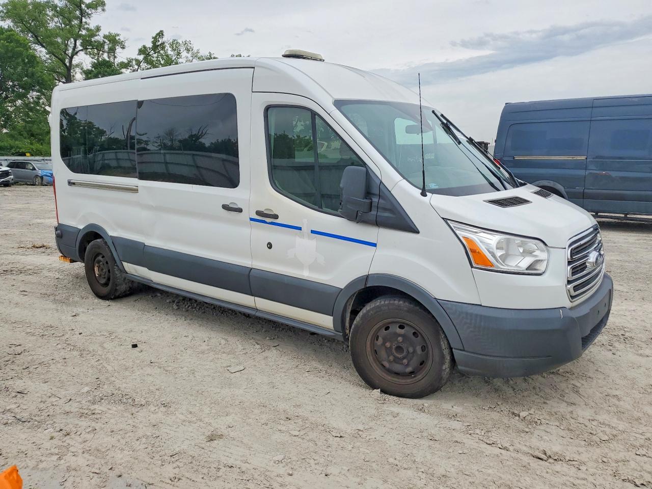 2016 Ford Transit, T-350