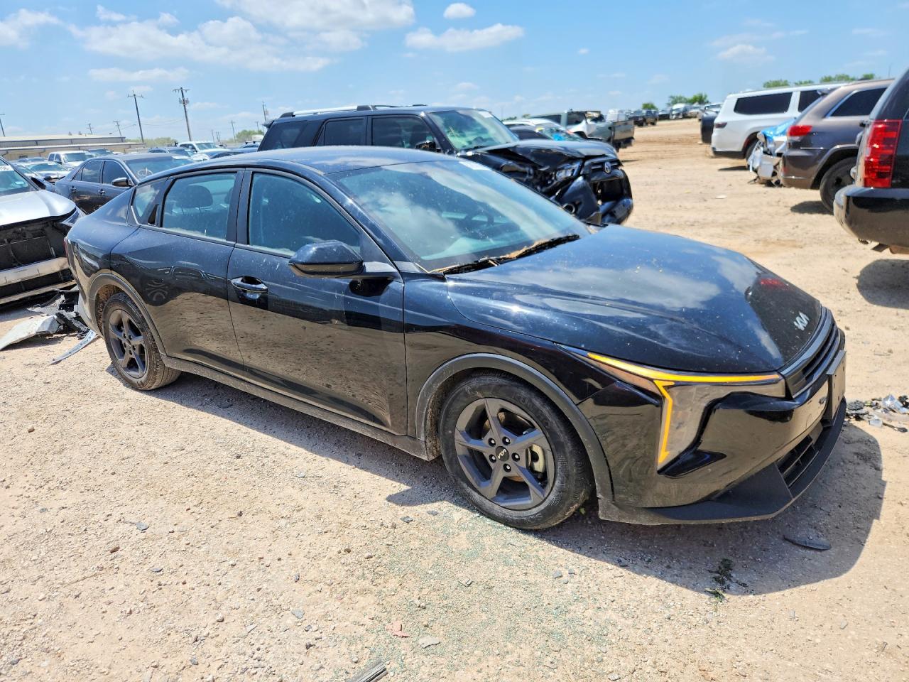 2025 KIA K4, Lxs