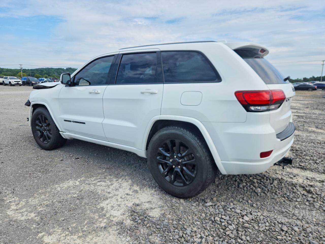 2018 Jeep Grand Cherokee, Laredo