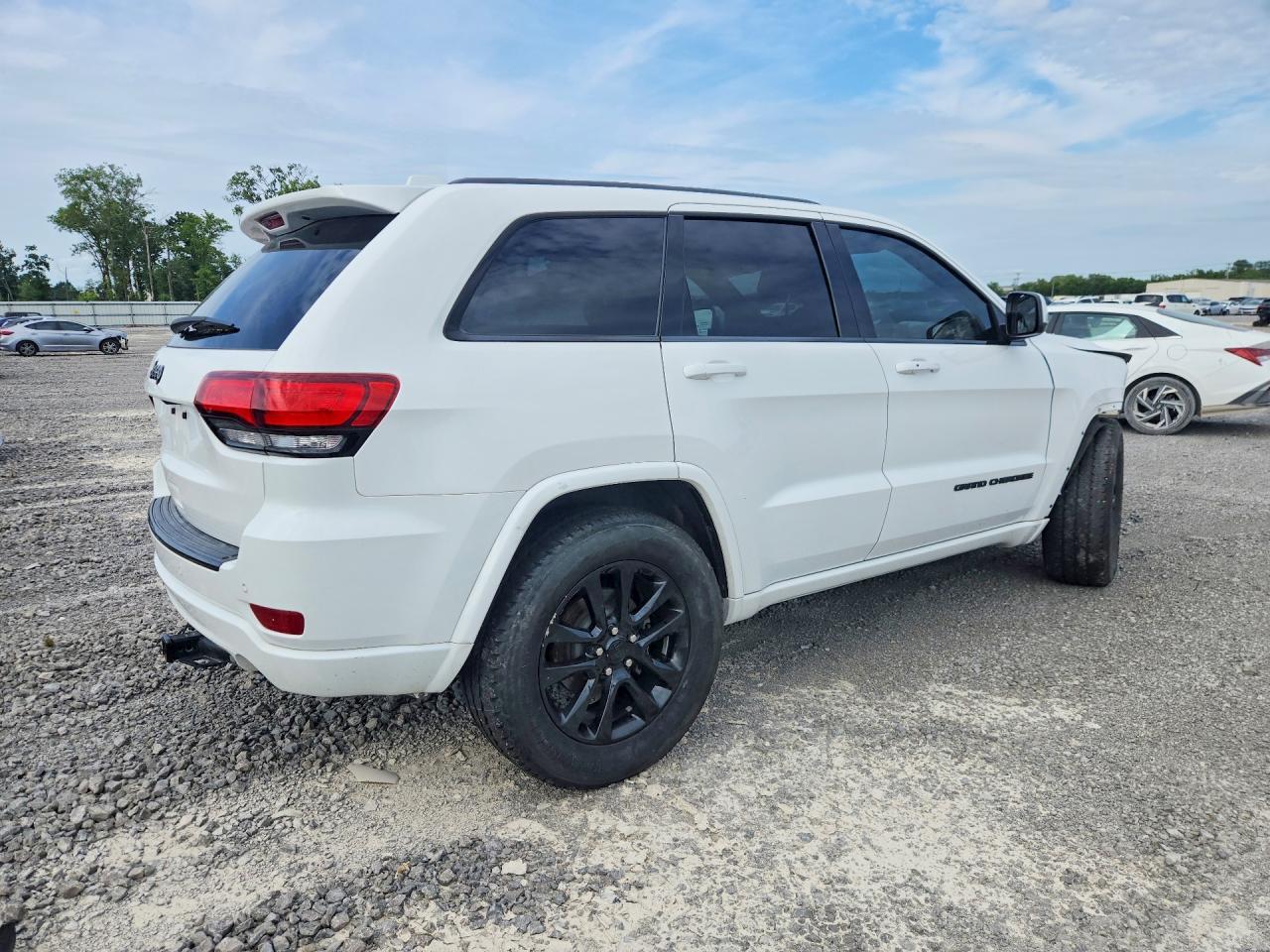 2018 Jeep Grand Cherokee, Laredo