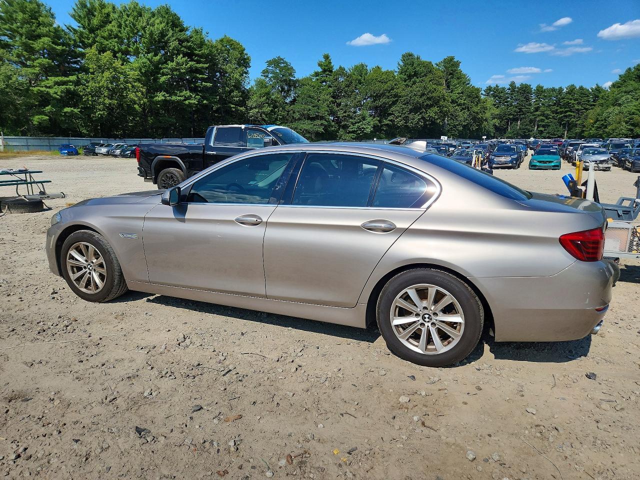 2015 BMW 5 Series, 528 XI