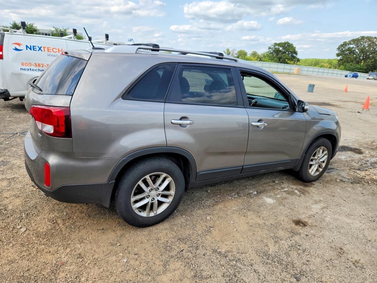 2015 KIA Sorento, LX